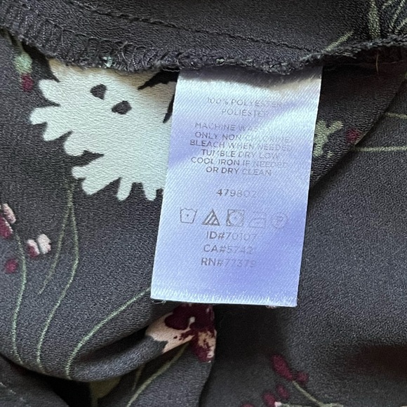 LOFT Floral Blouse - Picture 5 of 5